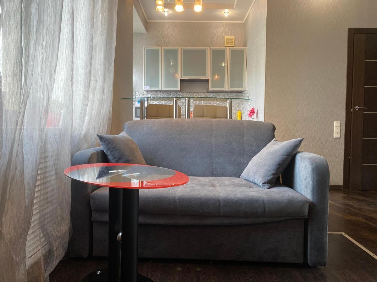 Modern Luxury Studio In The Center Of Kharkiv At Konstitutsii Square Exteriör bild