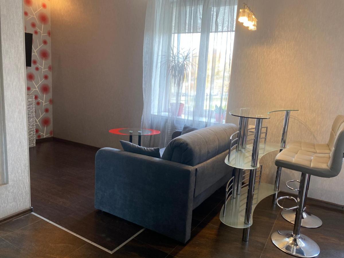 Modern Luxury Studio In The Center Of Kharkiv At Konstitutsii Square Exteriör bild