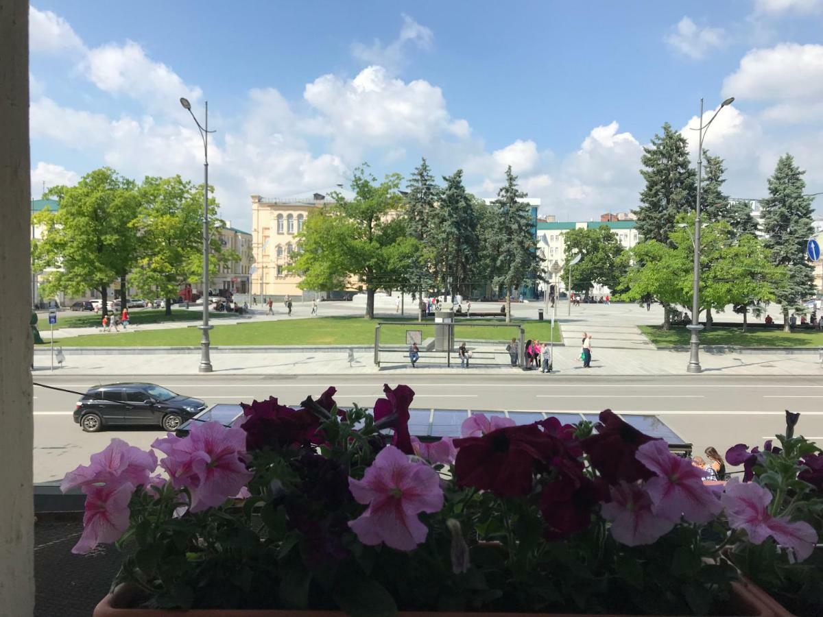 Modern Luxury Studio In The Center Of Kharkiv At Konstitutsii Square Exteriör bild